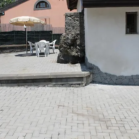 Casa Vacanza Etna Linguaglossa Exterior photo