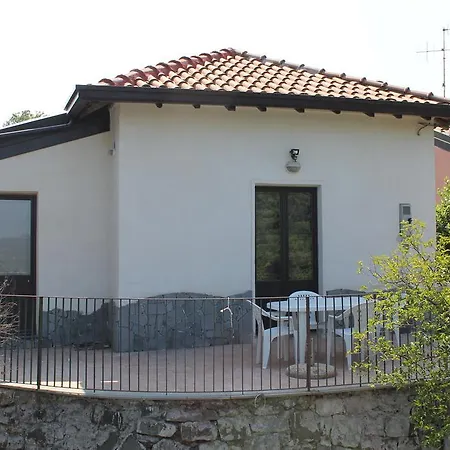 Casa Vacanza Etna Linguaglossa Exterior photo